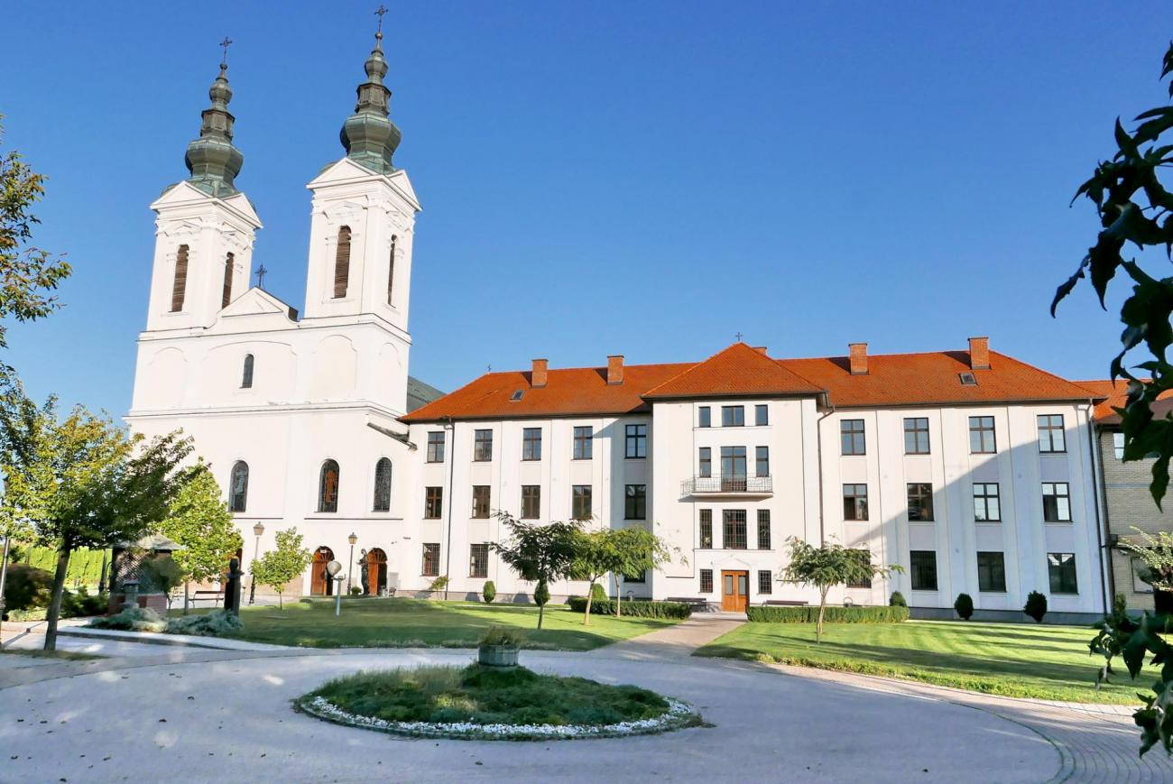 Samostan i župa Uznesenja BDM